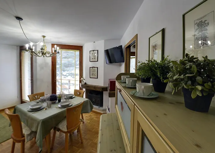 Dulci Du Mont Blanc Apartment *